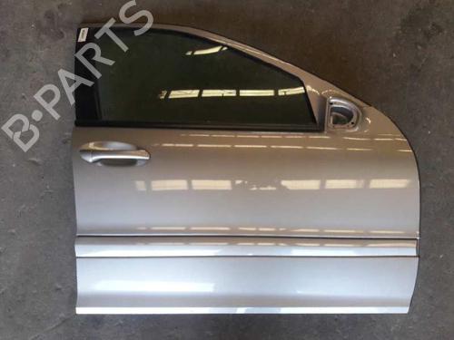 Used Right front door MERCEDES-BENZ C-CLASS (W203) [2000-2007]  1250679