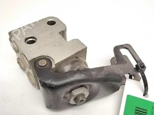 Used Brake master cylinder VW GOLF III (1H1) [1989-1998]  17908890