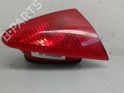 Used Left tailgate light Left tailgate light ALFA ROMEO 147 (937_) 1.6 16V T.SPARK ECO (937.AXA1A, 937.BXA1A) (105 hp) 13369258 13369258