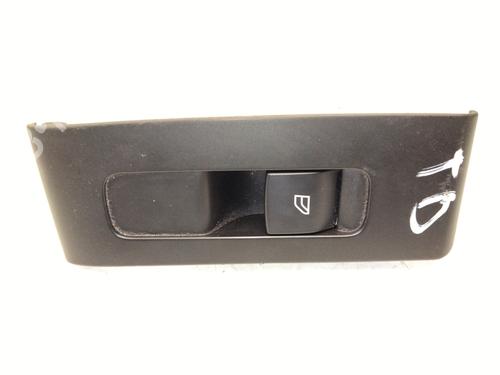 Used Right rear window switch VOLVO XC40 (536) T2 (129 hp) 29750060