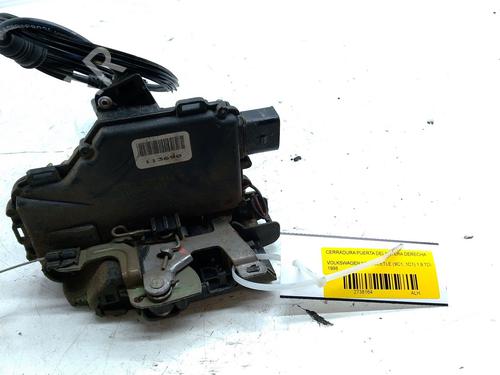 Serrure avant droite VW NEW BEETLE (9C1, 1C1) 1.9 TDI (90 hp) 30124450