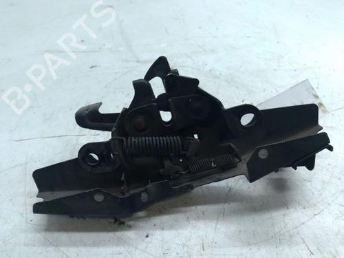 Used Hood lock TOYOTA COROLLA Verso (ZER_, ZZE12_, R1_) 2.2 D-4D (AUR10_, AUR10R) (136 hp) 29712329