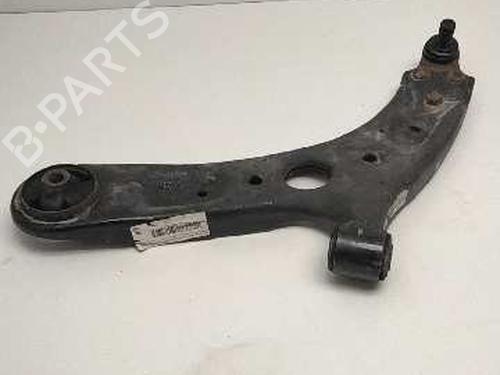 Used Right front suspension arm HYUNDAI i30 (GD) 1.4 (101 hp) 644561