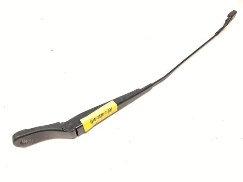 Used Front windshield wiper arm PEUGEOT 5008 (0U_, 0E_) 1.6 16V (120 hp) 23682731