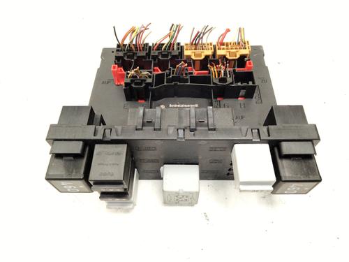 Used Fuse box VW SCIROCCO III (137, 138) 1.4 TSI (160 hp) 23399412