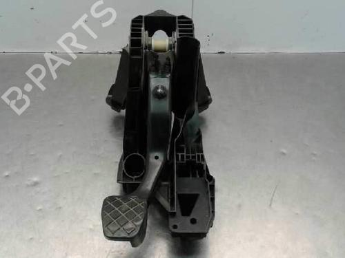 Used Break pedal Break pedal 8775700 8775700
