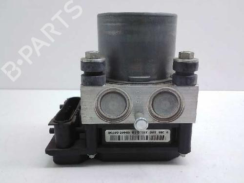 Used Control unit NISSAN ALMERA TINO (V10) [1998-2006]  9554143