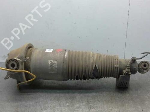 Used Right rear shock absorber VW TOUAREG (7LA, 7L6, 7L7) 2.5 R5 TDI (174 hp) 743088