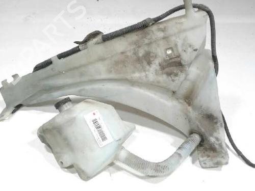 Windscreen washer tank VOLVO V50 (545) 2.0 D (136 hp) 31253164