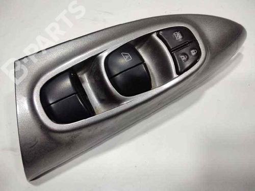 Used Left front window switch Left front window switch NISSAN JUKE (F15) 1.5 dCi (110 hp) 10661677 10661677