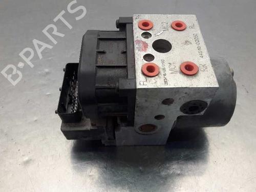 Used ABS pump TOYOTA COROLLA (_E12_) 1.6 VVT-i (ZZE121_, ZZE121R) (110 hp) 5272563