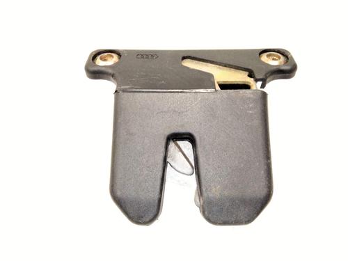 tailgate-lock-audi-a4-b5-8d2-1994-1995-1996-1997-1998-1999-2000-2001-32059639 main image