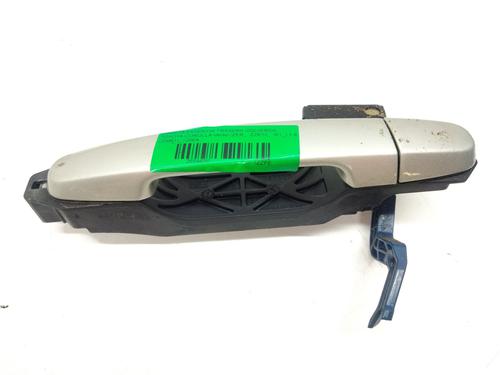 Used Rear left exterior door handle TOYOTA COROLLA Verso (ZER_, ZZE12_, R1_) 1.8 (ZNR11_, ZNR11R) (129 hp) 19496328