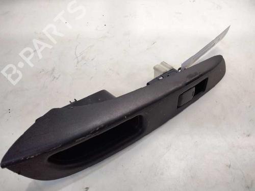 Right rear window switch NISSAN NOTE (E13)  | BP9223381I28 