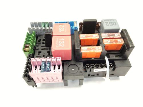 Used Fuse box Fuse box 26009931 26009931