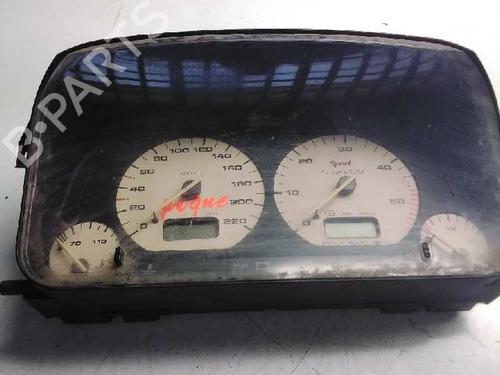 Used Instrument cluster VW GOLF III (1H1) 2.0 (115 hp) 1523127