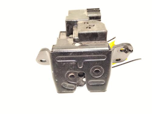 Used Tailgate lock KIA SPORTAGE III (SL) 1.7 CRDi (116 hp) 25605893