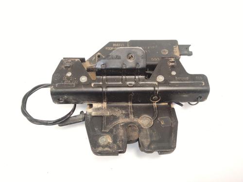 Tailgate lock LAND ROVER RANGE ROVER III (L322) 3.0 D 4x4 | BP24804107C101 