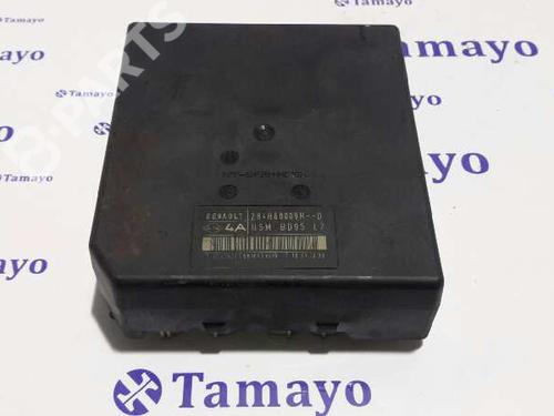 Fuse box RENAULT MEGANE III Hatchback (BZ0/1_, B3_)  | BP2533605E1 