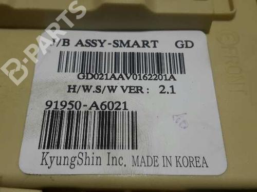 Fuse box HYUNDAI i30 (GD)  | BP883574E1 