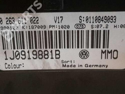 Instrument cluster VW GOLF IV (1J1)  | BP2968985C47 