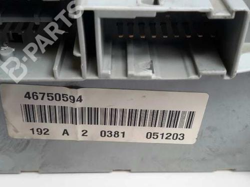 Fuse box FIAT STILO (192_)  | BP883418E1 