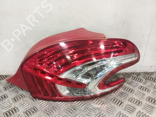Used Right taillight Right taillight 36528065 36528065