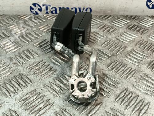 Seat buckle VW GOLF VI (5K1) 2.0 GTi | BP32091670I32