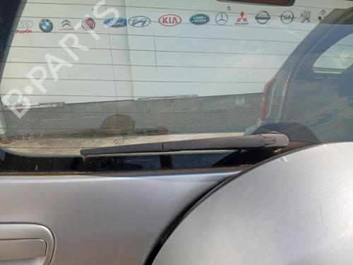 Used Rear windshield wiper arm Rear windshield wiper arm 37421890 37421890
