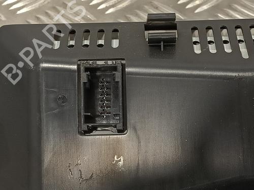 Display monitor BMW 3 (E90) 320 d | BP13748152C48