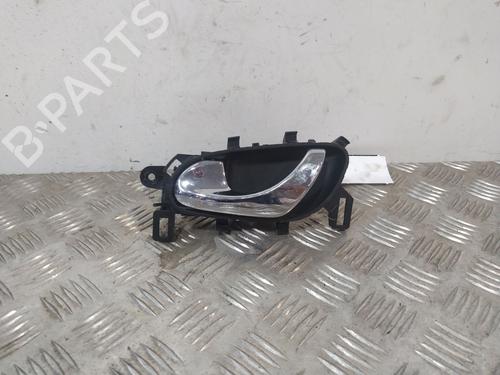 Puxador interior frente esquerdo Puxador interior frente esquerdo 39431757 39431757