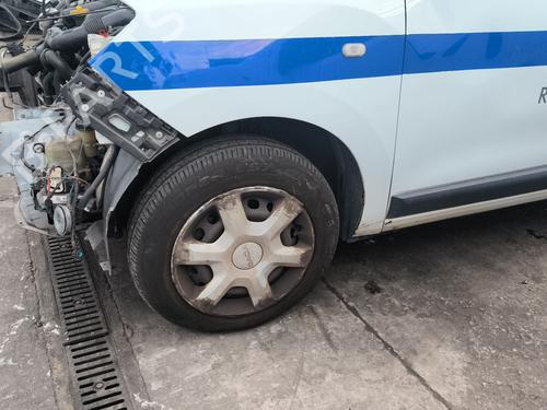 Used Left front brake caliper Left front brake caliper DACIA DOKKER Box Body/MPV 1.5 dCi 75 / Blue dCi 75 (FEJW, FEAH) (75 hp) 40220352 40220352
