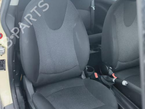 Asiento delantero derecho Asiento delantero derecho 39142526 39142526