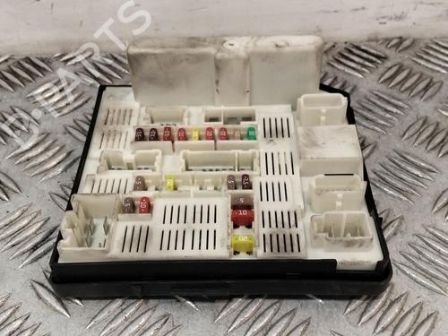 Fuse box RENAULT MASTER III Van (FV) 2.3 dCi 145 FWD (FV0E, FV0F, FV0H, FV02, FV0M, FV0S,... | BP40089390E1 - Image 2