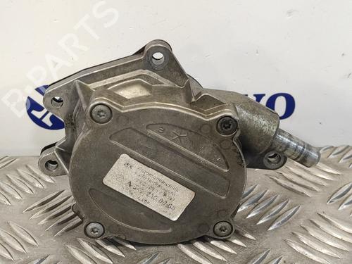 Used Vacuum pump MERCEDES-BENZ SPRINTER 3,5-t Van (B906) 318 CDI (906.631, 906.633, 906.635, 906.637) (184 hp) 13405533