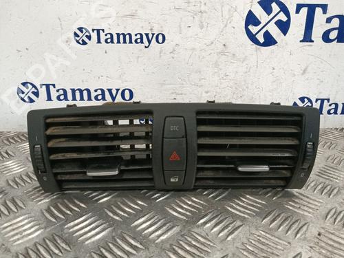 Grille d'aération BMW 1 (E87) [2003-2013]  29919652