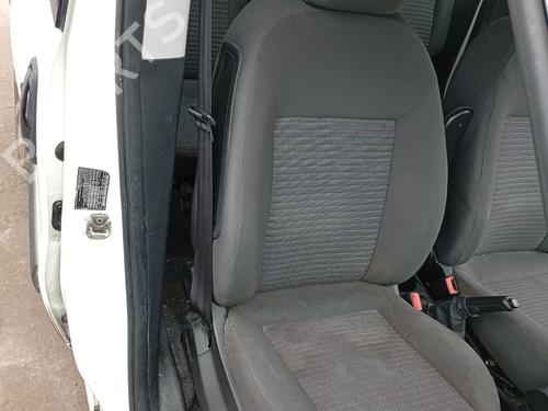 Used Right front seat Right front seat 39621829 39621829