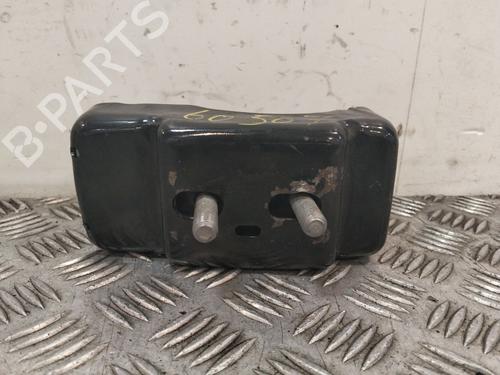 Used Engine mount Engine mount IVECO DAILY VI Van 35S18, 35C18, 40C18, 50C18, 60C18, 65C18, 70C18 (180 hp) 36359825 36359825