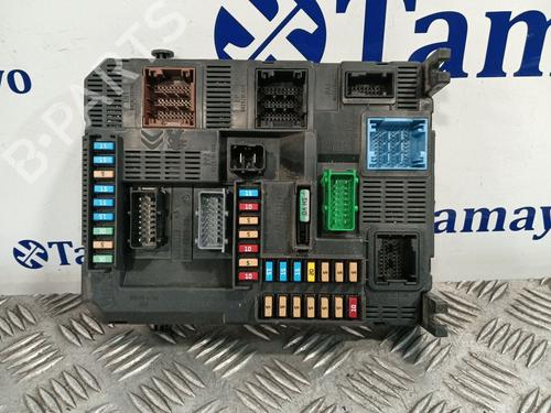 Caixa de fusíveis PEUGEOT 2008 I (CU_) [2013-2025]  30201257