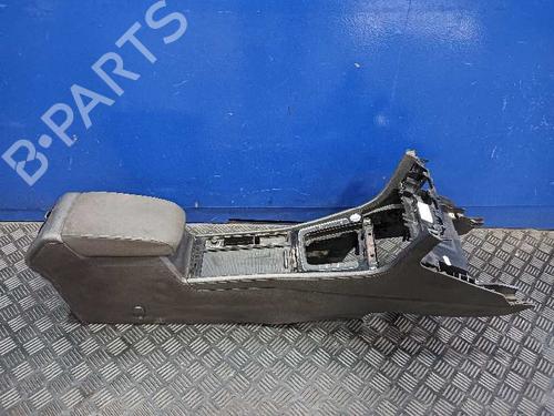 Used Armrest / Center console VW GOLF SPORTSVAN VII (AM1, AN1) [2014-2020]  26564422