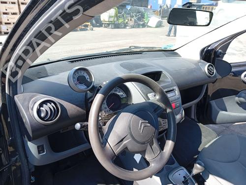 Used Dashboard Dashboard CITROËN C1 (PM_, PN_) 1.0 (68 hp) 33469911 33469911