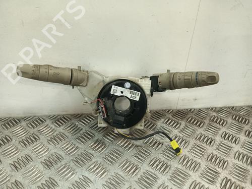 Comutador Comutador NISSAN MICRA III (K12) 1.2 16V (80 hp) 35919695 35919695