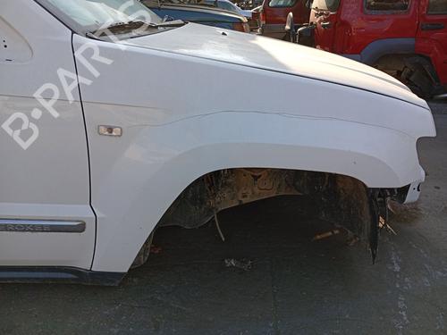 Used Right front fenders Right front fenders JEEP GRAND CHEROKEE III (WH, WK) 3.0 CRD 4x4 (218 hp) 33401456 33401456