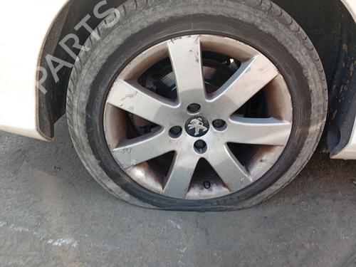 Used Right rear steering knuckle Right rear steering knuckle 38483135 38483135