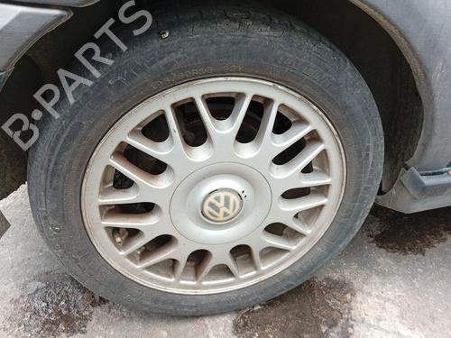 Used Right rear brake caliper Right rear brake caliper VW GOLF III (1H1) [1989-2000] 35752460 35752460
