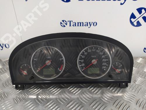Used Instrument cluster FORD MONDEO III (B5Y) [2000-2007]  11941909