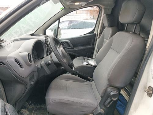 Left headlight CITROËN BERLINGO Box Body/MPV (B9) 1.6 HDi 75 | BP31952760C28