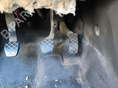 Used Clutch pedal Clutch pedal LAND ROVER FREELANDER I (L314) 2.0 DI 4x4 (98 hp) 40220327 40220327