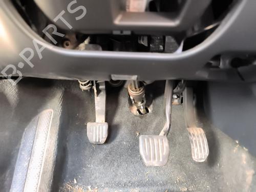 Pedal embraiagem Pedal embraiagem VOLVO V60 I Cross Country (157) D4 (190 hp) 39503828 39503828