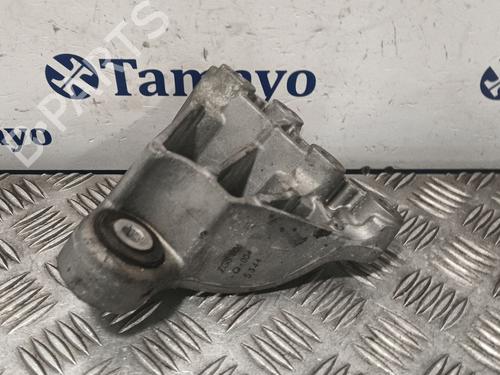 Engine mount MERCEDES-BENZ A-CLASS (W176) A 200 CDI / d (176.008) | BP29811571M89 